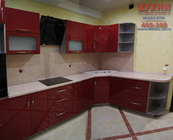 Кухня на заказ с фасадами из Эмаль  Пурпурно-красный (RAL 3004)