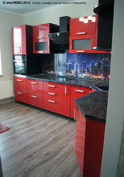 Кухня на заказ с фасадами из МДФ  RAL 3001 (Красный)